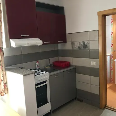 Casuta Lavi Holiday home *